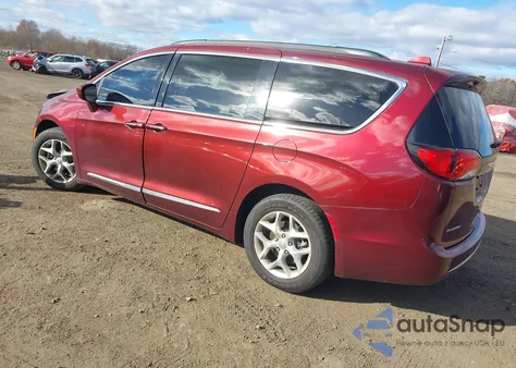 2017 Chrysler Pacifica Touring-L z USA, uszkodzony, nr VIN 2C4RC1BG3HR510259